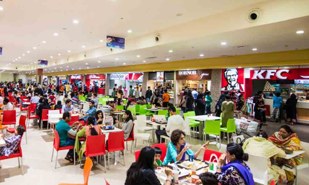 dolmen-mall-food-court-in-karachi.jpg