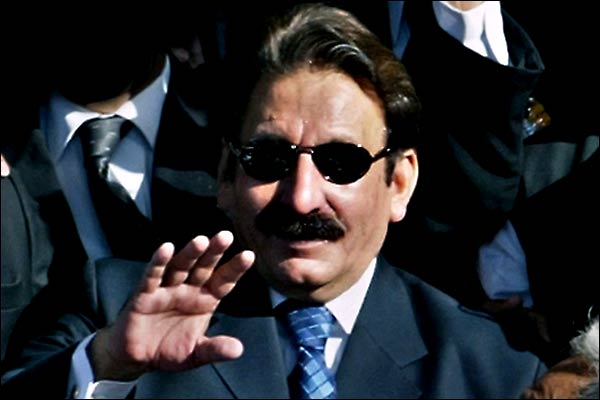 iftikhar_chaudhry1011.jpg