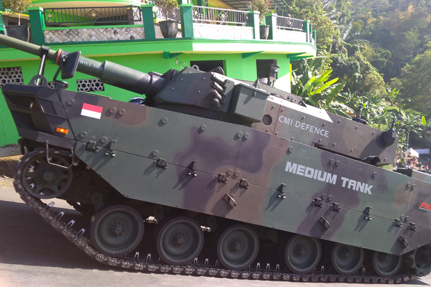 medium%20tank%20pindad%20arif.jpg