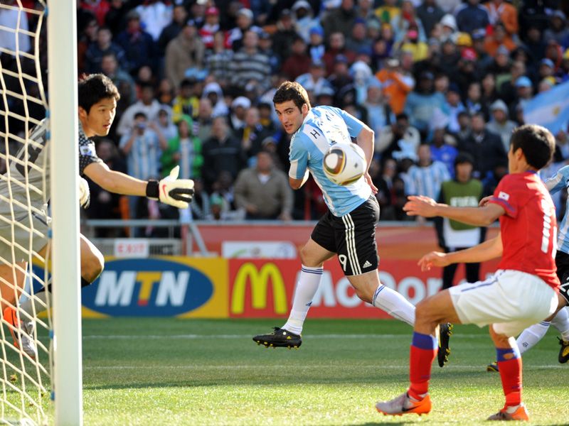 World-Cup-Argentina-South-Korea-Higuain-Score_2466835.jpg