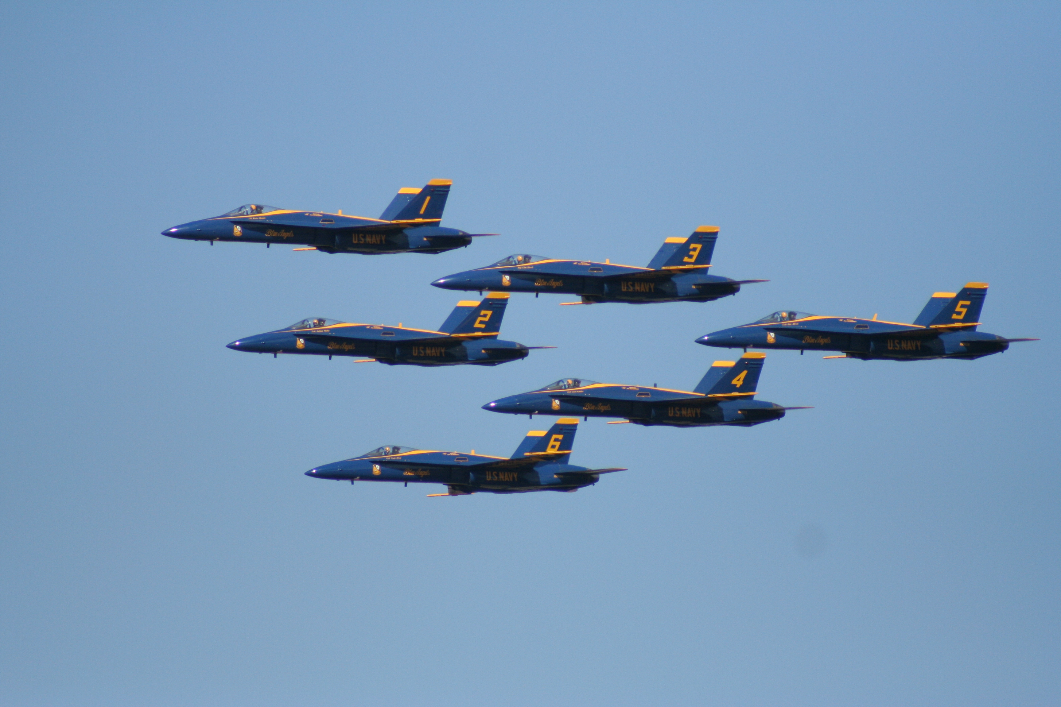 Blue_angels_6_plane_flyby_from_side.jpg