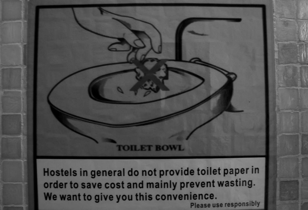 Toilet-paper-sign-1024x699.jpg