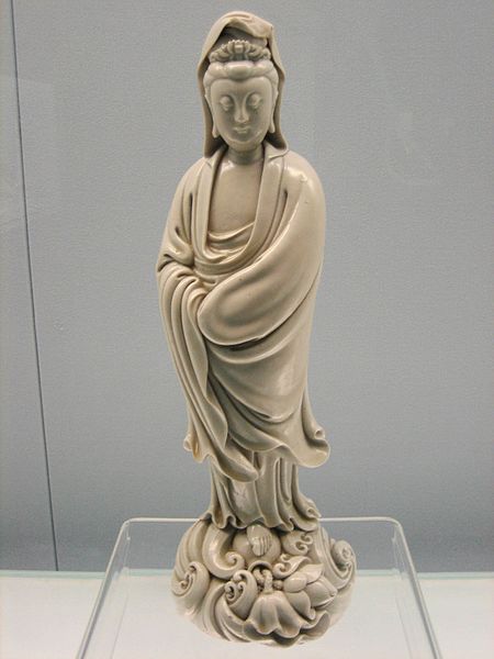 450px-Status_of_Kuan_Yin.jpg