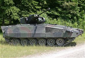 Puma_KMW_armoured_infantry_fighting_vehicle_Germany_German_Army_right_side_view_001.jpg