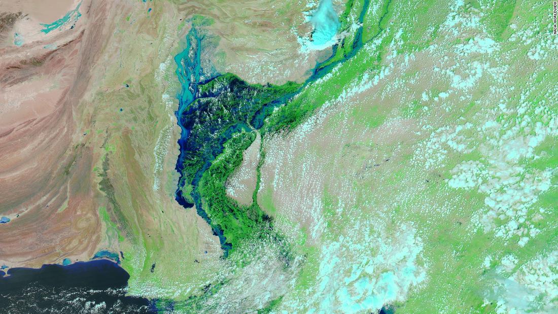 220830131415-weather-pakistan-flood-satellite-false-color-2022-super-169.jpg