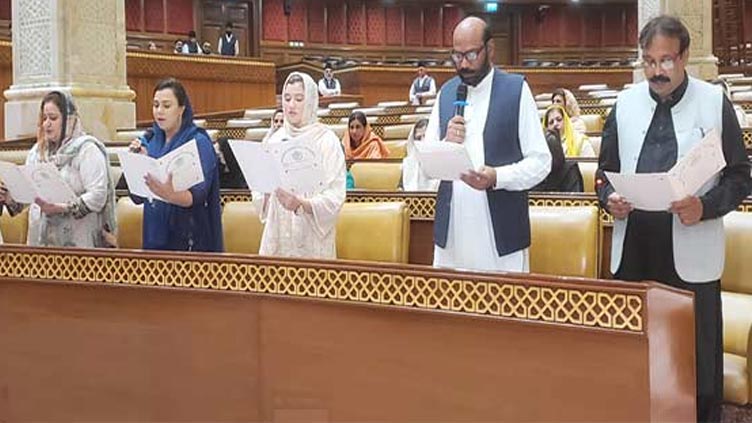 Five PTI Punjab MPAs take oath