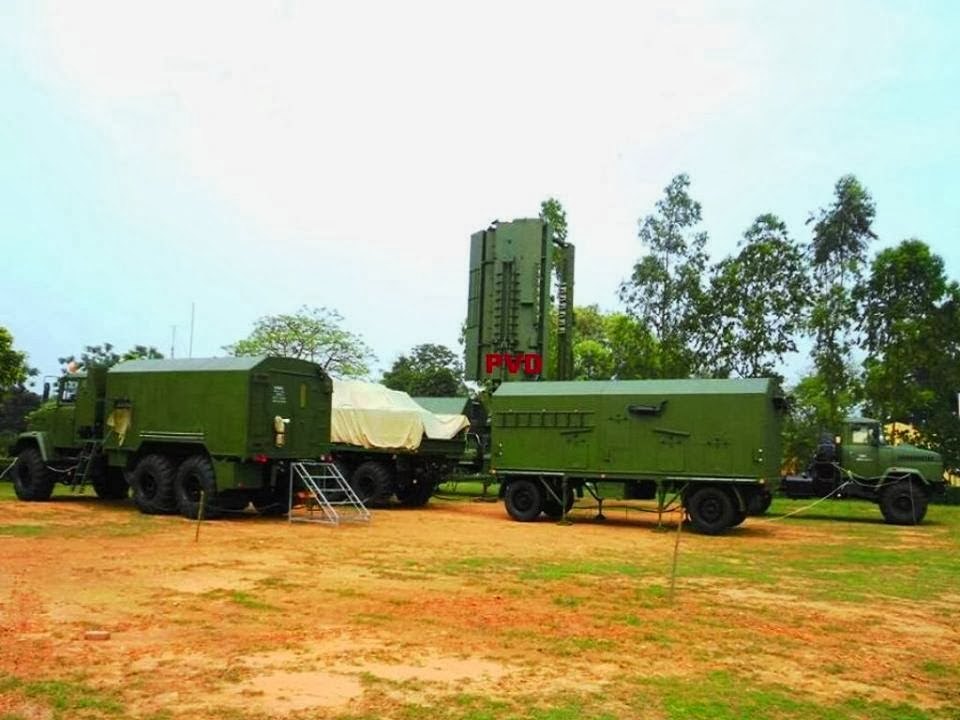 Ukrainian-made+3D+radar+36D6-M+for+S-300+missile+system+delivered+to+Vietnamese+Army+at+the+port+of+Saigon+4.jpg