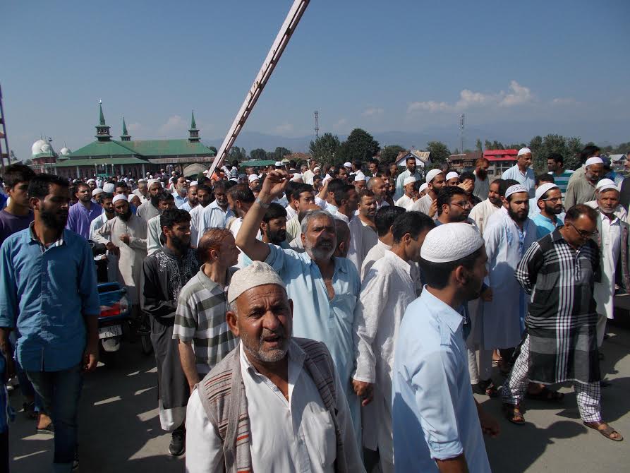 Freedom-rally-in-Sopore-on-Oct-28-2016.jpg