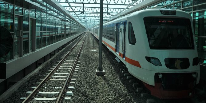 2019-kereta-bandara-soekarno-hatta-melayani-sampai-stasiun-manggarai.jpg