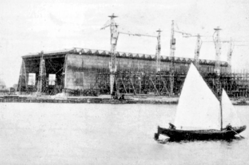 800px-Shipyard%2C_Nikolaev%2C_c._1900.jpg