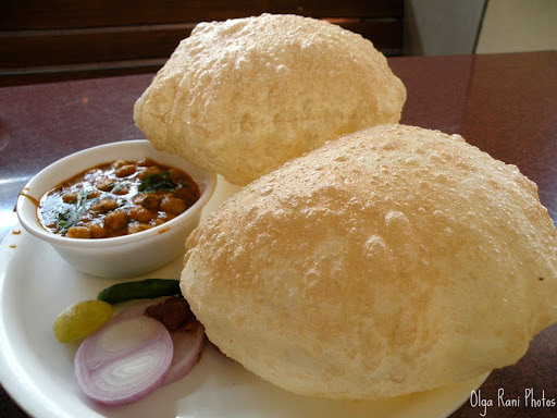 chana%20bhatura.jpg