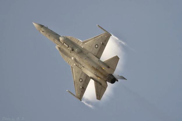 jf17-thunder.jpg