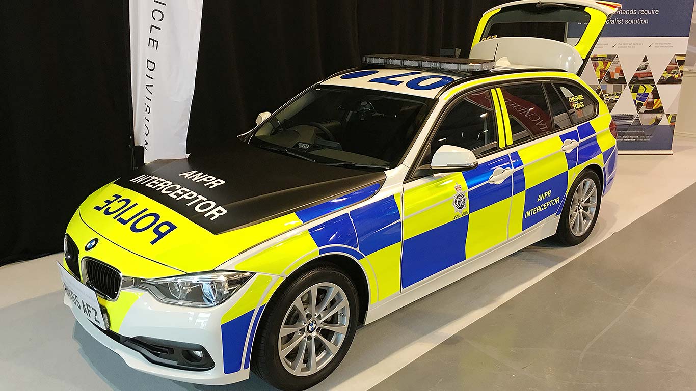 18_Police_car_motor_show_2016.jpg