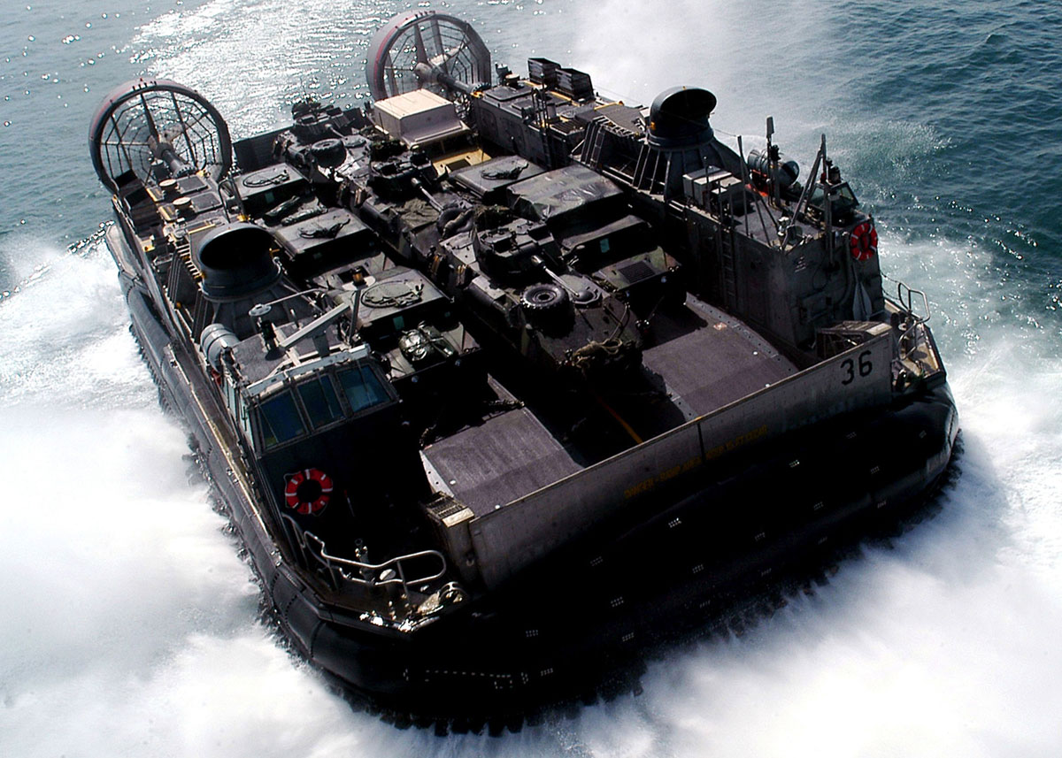 lcac1.jpg