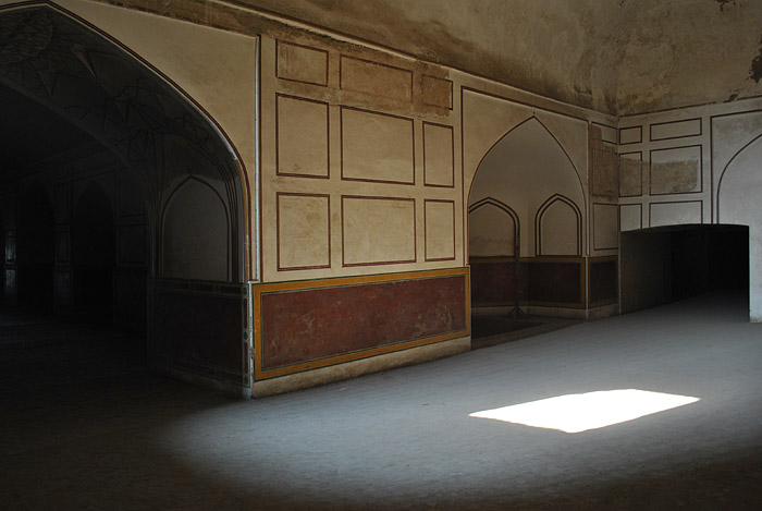 lahore-fort_shishmahalbasement03.jpg