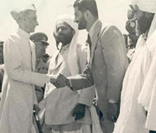 Quaid-e-Azam+with+Sardar+Akbar+Bugti.jpg