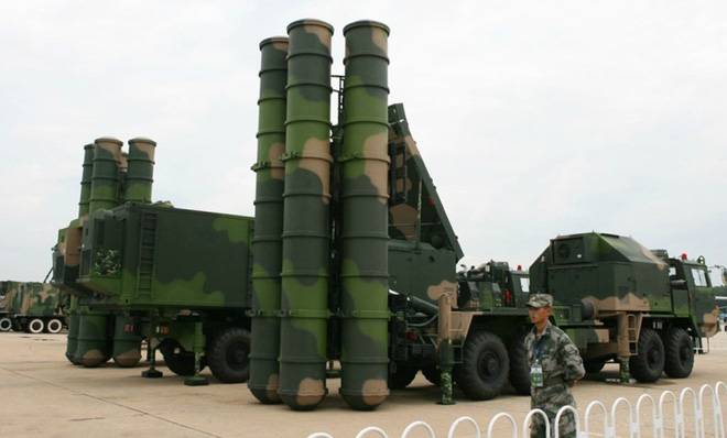 Chinese-FD-2000B-surface-to-air-defense-missile-systems_945302.jpg