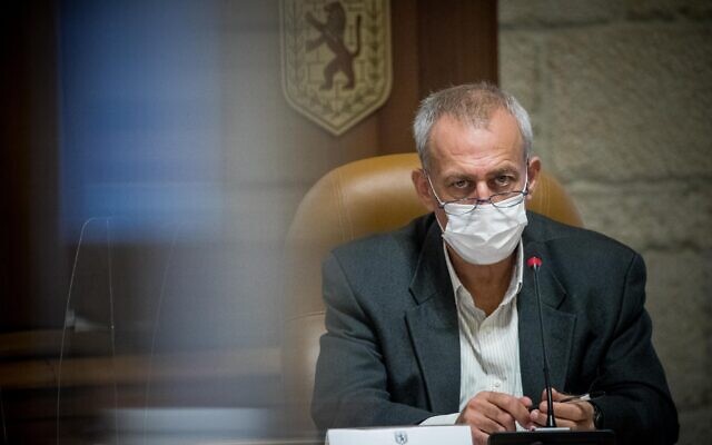 Israel's coronavirus czar Prof. Nachman Ash at the Jerusalem Municipality, on November 22, 2020. (Yonatan Sindel/Flash90)