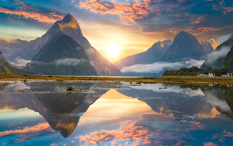 Milford-Sound-GettyImages-875331434.jpg