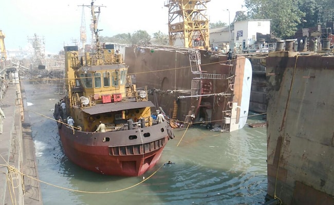 ins-betwa-toppled_650x400_51480952628.jpg