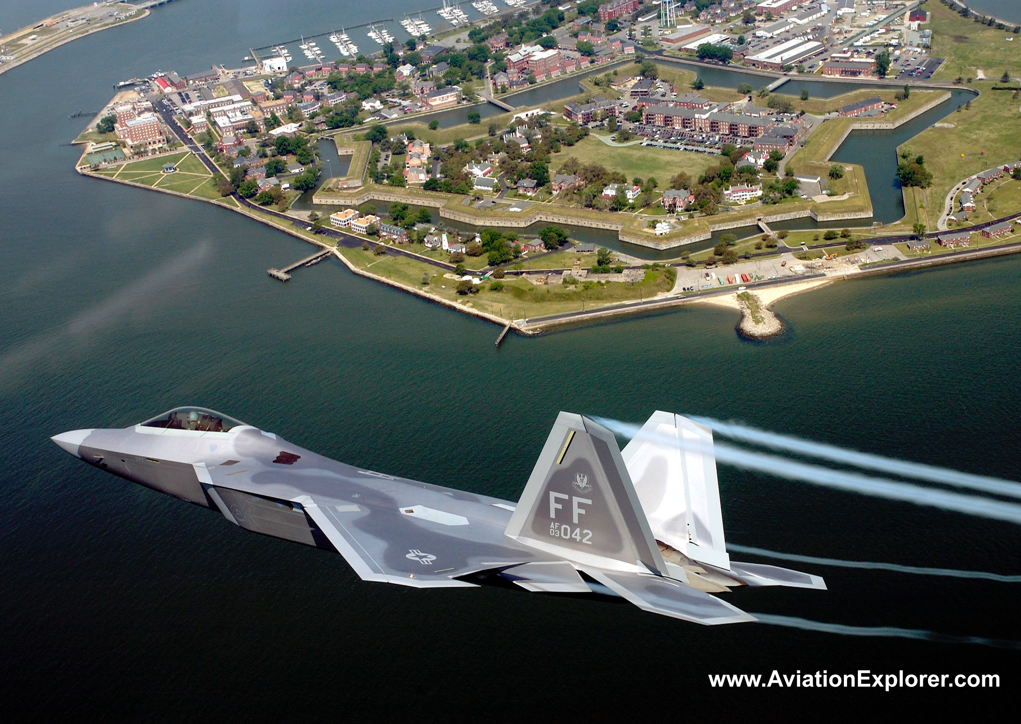 USAF_F-22_Raptor_Screensaver.jpg