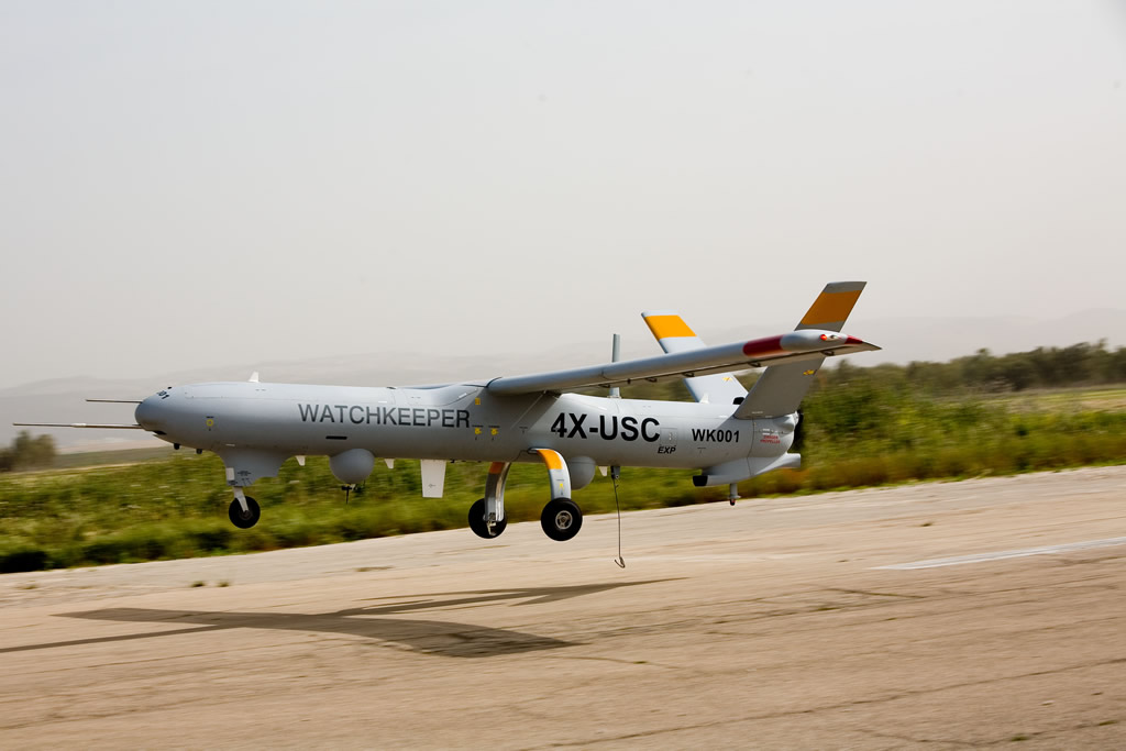 AIR_UAV_Watchkeeper_Landing_Thales-UK_lg.jpg