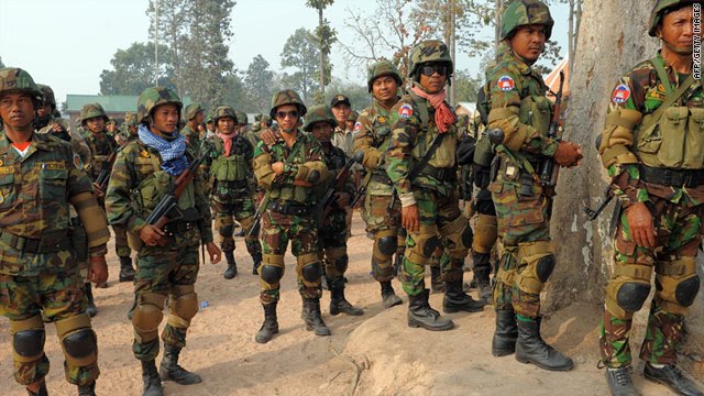 cambodia.troops%2Bat%2Bbase%2Bnear%2Bpreah%2Bvihear%2Btemple%2Bearly%2Bfeb%2B2011.jpg