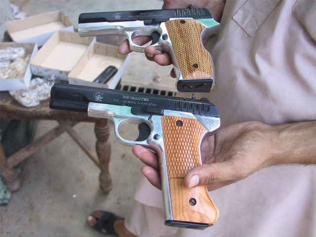 458310-Gun-1351605986-636-640x480.JPG