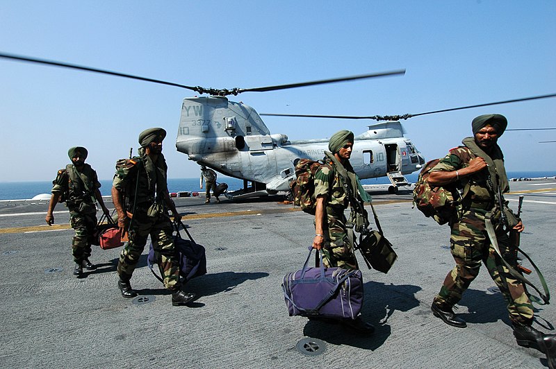 800px-US_Navy_061025-N-0209M-002_Indian_Soldiers_assigned_to_the_9th_Battalion_of_the_Sikh_Infantry_arrive_aboard_USS_Boxer_%28LHD_4%29_to_participate_in_Malabar_2006.jpg