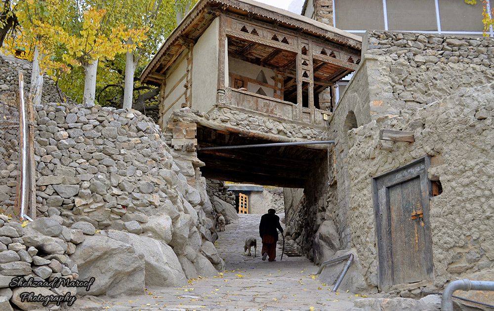 Autumn%252520in%252520the%252520streets%252520of%252520Hunza-2015-10-30%25252001%25253A13%25253A27.787176.jpg