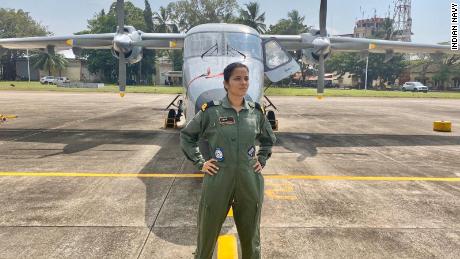 India's navy welcomes its first woman pilot 