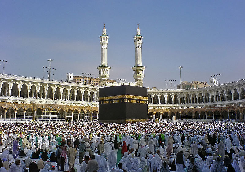 800px-Kaaba_mirror_edit_jj1.jpg