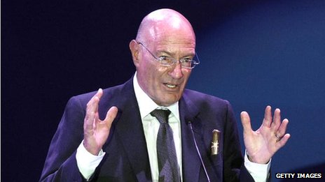 _71357416_milchan2.jpg