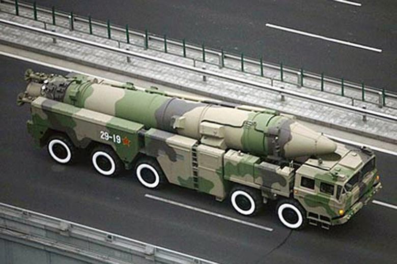 DF-21-missile-and-truck.jpg