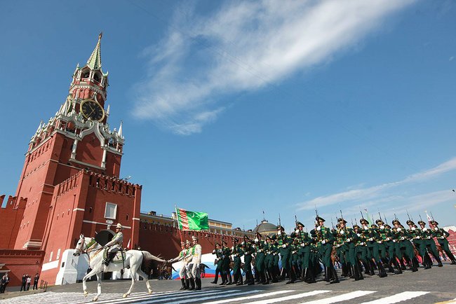 2010_Moscow_Victory_Day_Parade_11.jpeg