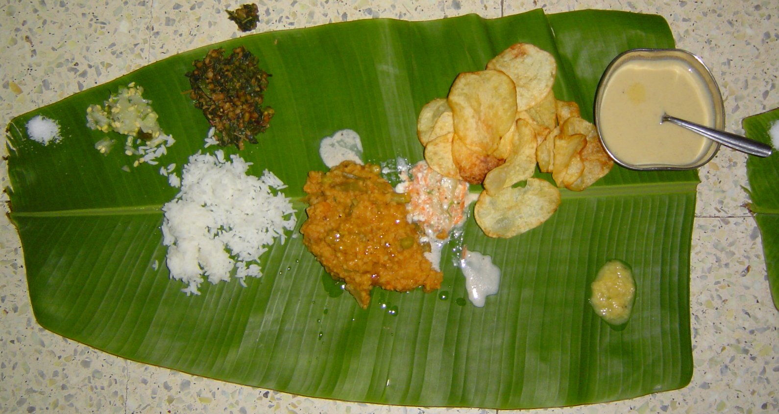 Lunch_from_Karnataka_on_a_plantain_leaf.jpg