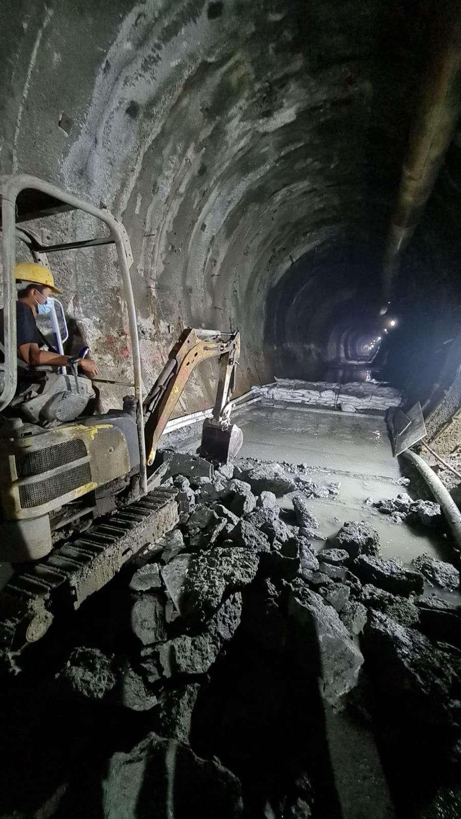 Tuntaskan-Penggalian-Terowongan-Waterway-PLN-Siap-Selesaikan-Proyek-PLTA-Jatigede-ca.jpg