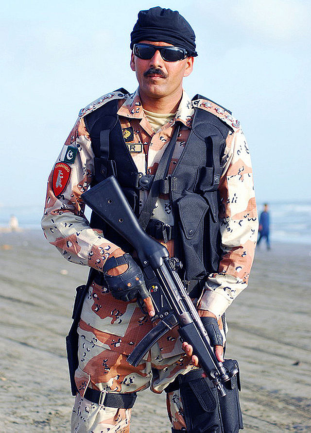 640px-Pakistan_ranger_soldier.jpg