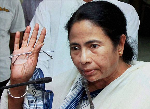 19mamata1.jpg