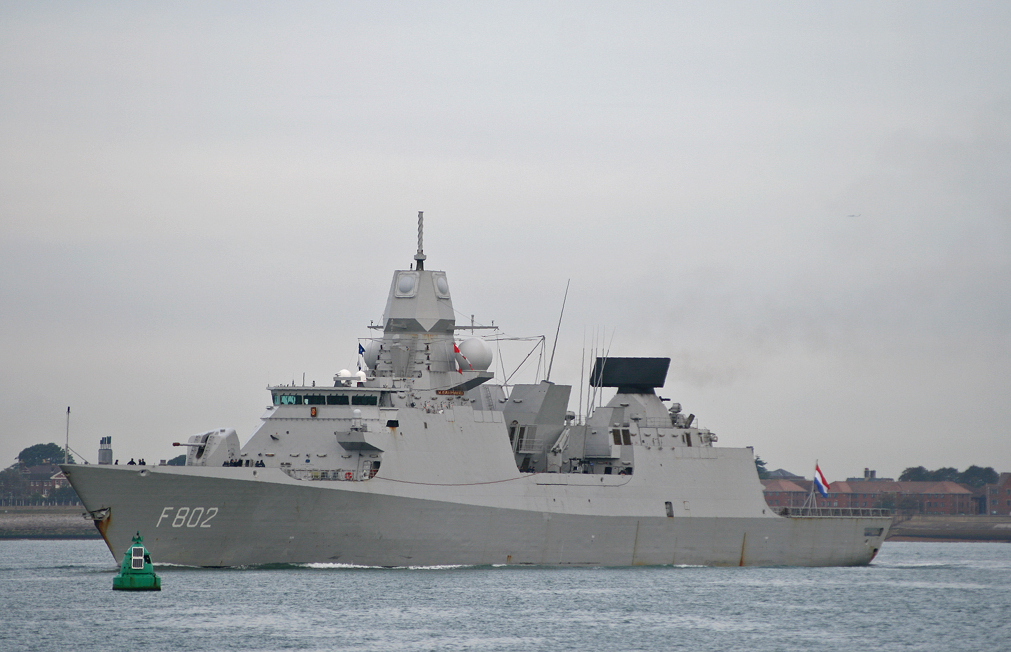 HNLMS_De_Zeven_Provincien_(F802).jpg