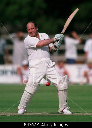 nawaz-playing-cricket.jpg