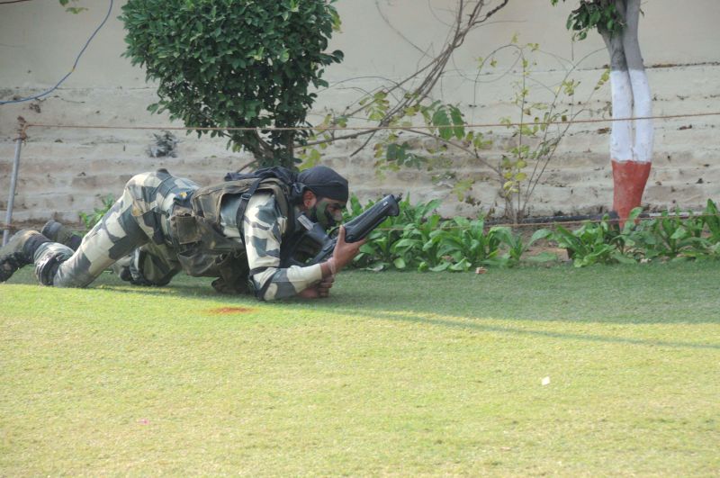 a-bsf-commandos-demonstrates-his-skills-during-a-244263.jpg