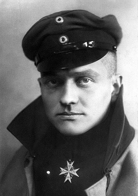 gallery-1448574973-manfred-von-richthofen.jpg