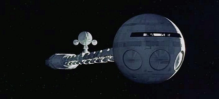 img-2001-a-space-odyssey-jupiter-starship.jpg