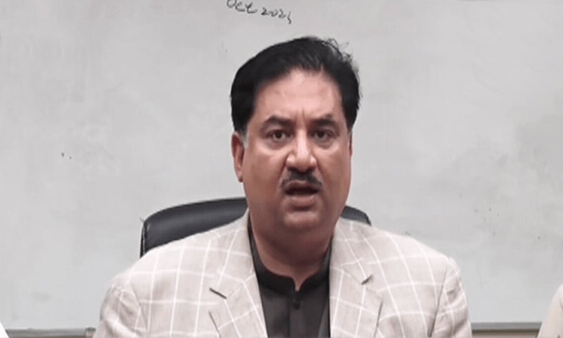 <p>Energy Minister Khurram Dastgir Khan speaks to reporters on Thursday.—DawnNewsTV</p>