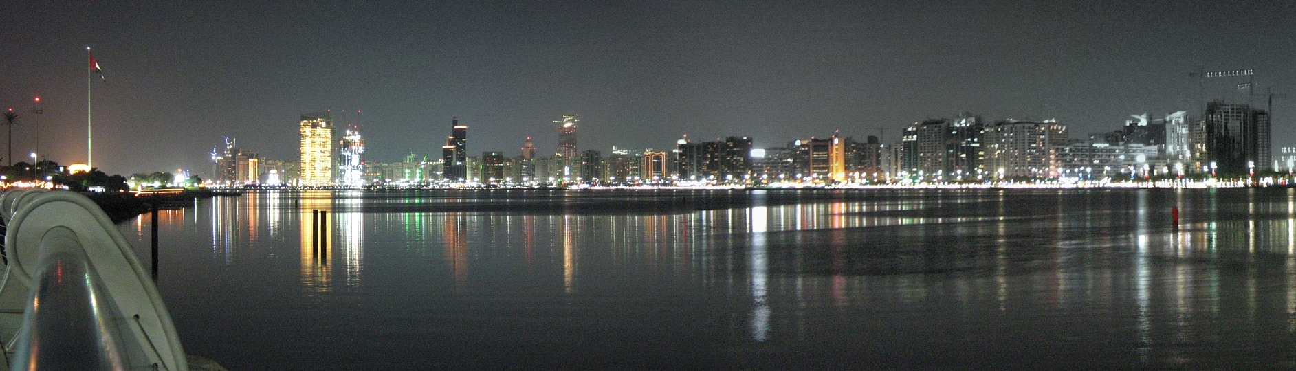 Abu_Dhabi_Night_Skyline_Panorama.jpg