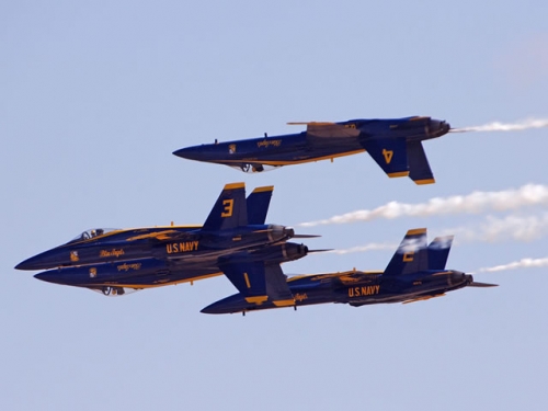 s_blue-angels-jets1.jpg