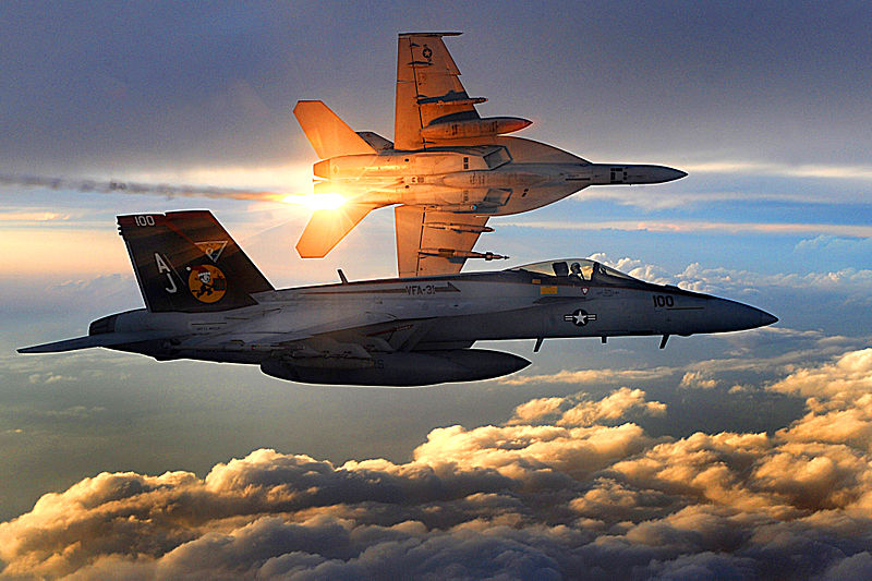 800px-FA-18_Super_Hornets_of_Strike_Fighter_Squadron_31_fly_patrol%2C_Afghanistan%2C_December_15%2C_2008.jpg