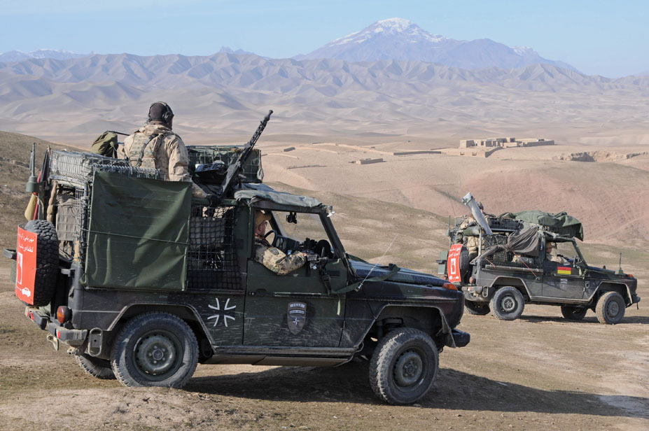 German_observation_team_in_Afghanistan.jpg