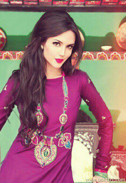 Aisha_Linnea_Akhtar_Pakistani_model_35_kvvhn_Pak101(dot)com.jpg